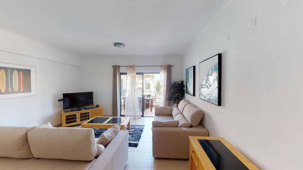 Amazing 2 Bedroom Apartment Near Beach With Pool لاغوس المظهر الخارجي الصورة