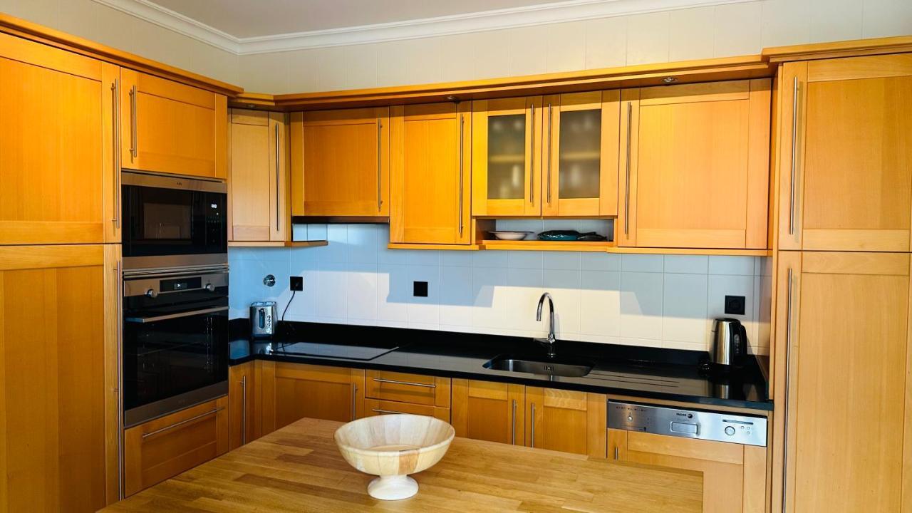 Amazing 2 Bedroom Apartment Near Beach With Pool لاغوس المظهر الخارجي الصورة