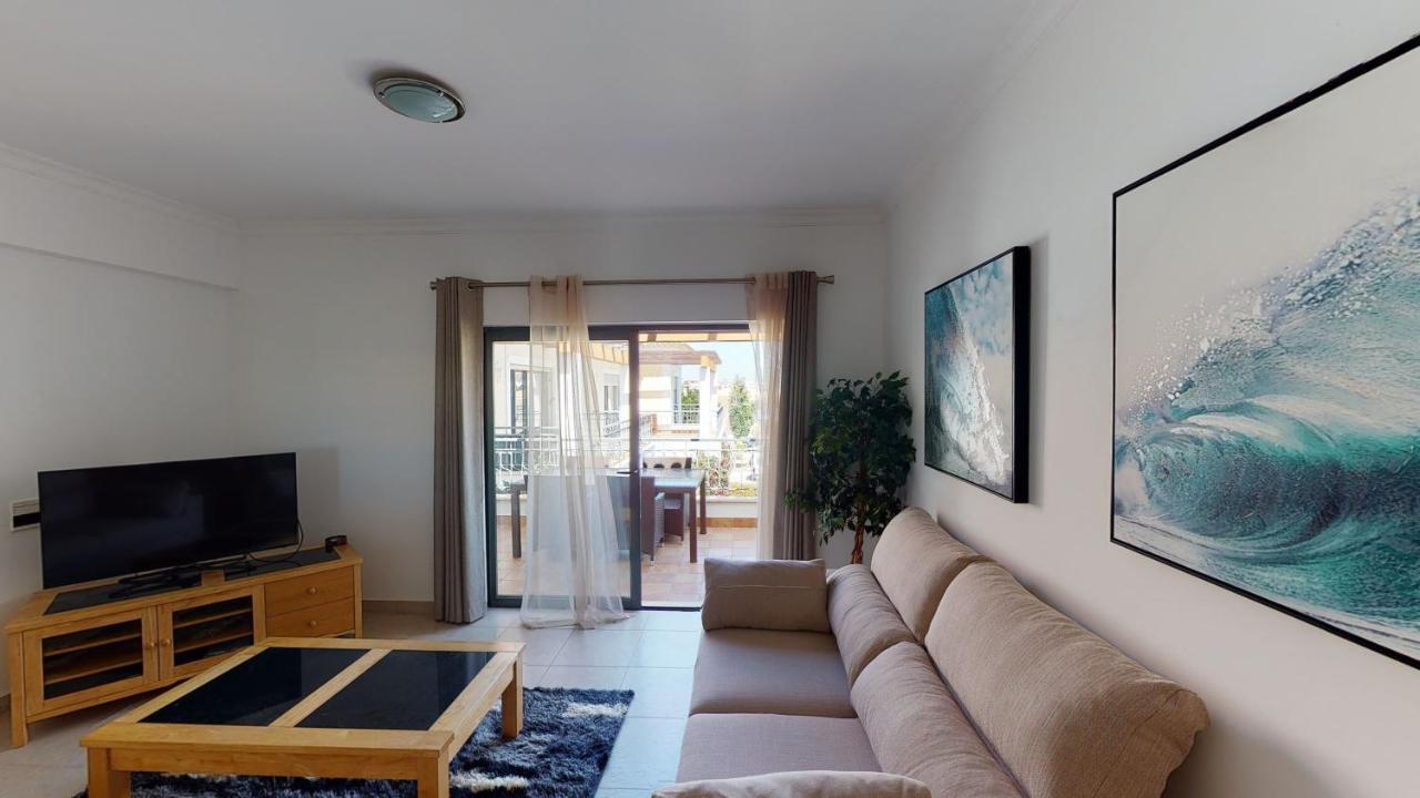 Amazing 2 Bedroom Apartment Near Beach With Pool لاغوس المظهر الخارجي الصورة
